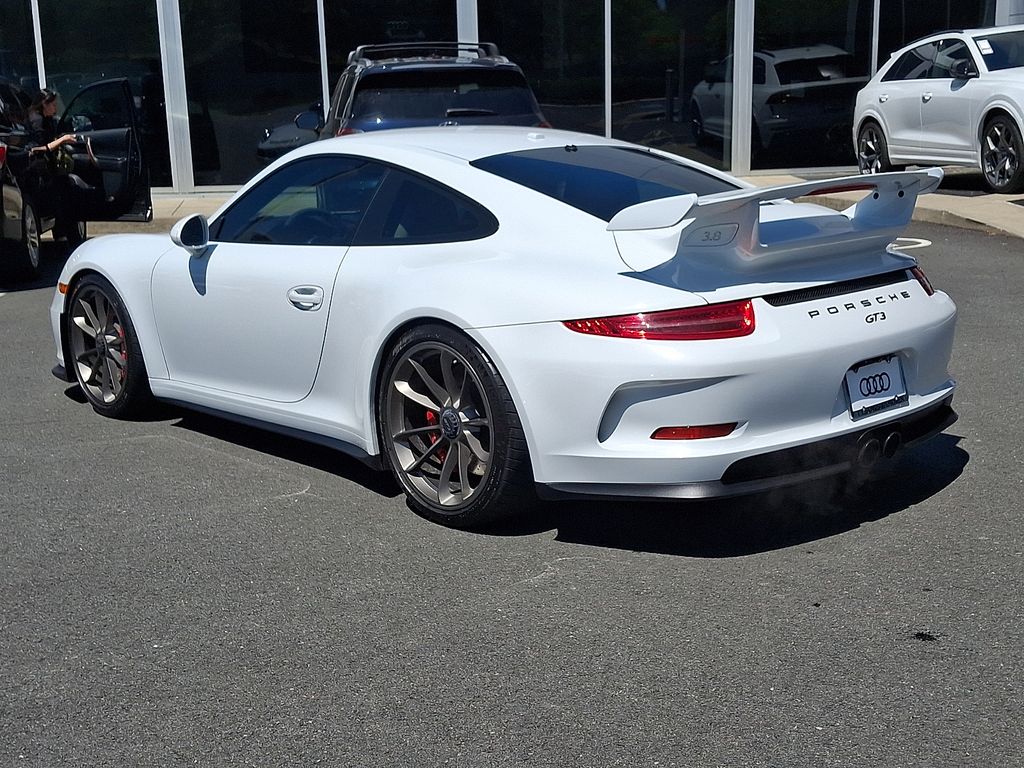 Thumbnail: 2015 Porsche 911 - 6