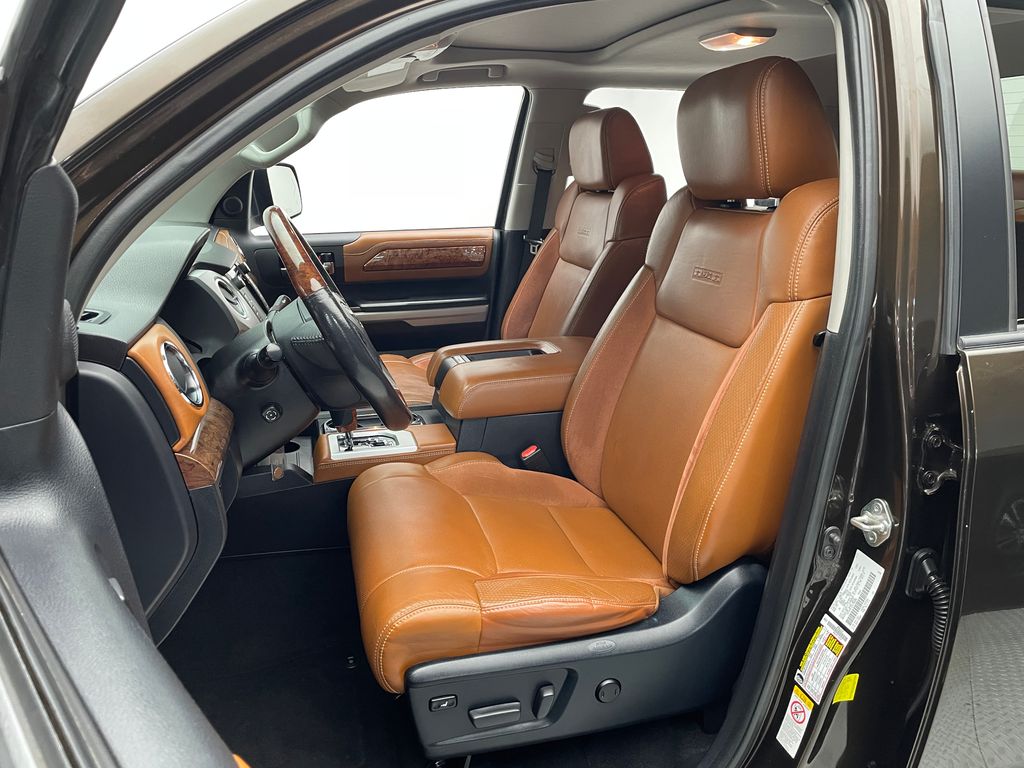 Thumbnail: 2018 Toyota Tundra - 13