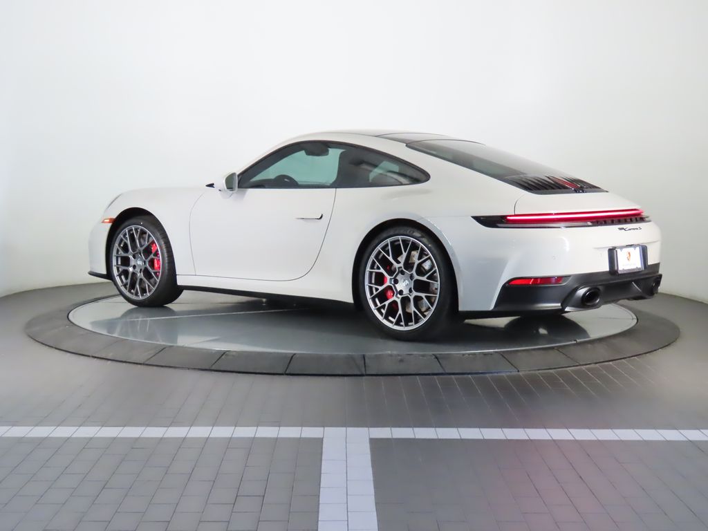 Thumbnail: 2025 Porsche 911 - 3