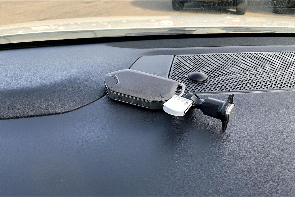 Used 2025 White Kia EX image 12