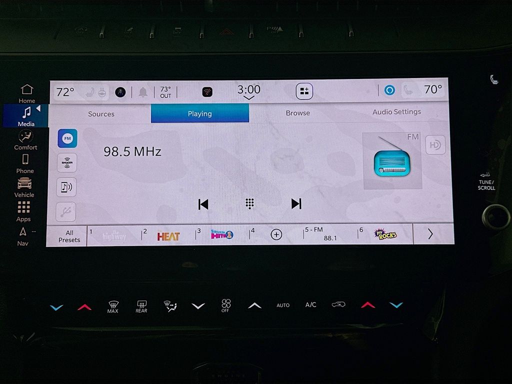 New 2026 White/off-white Jeep Limited image 13