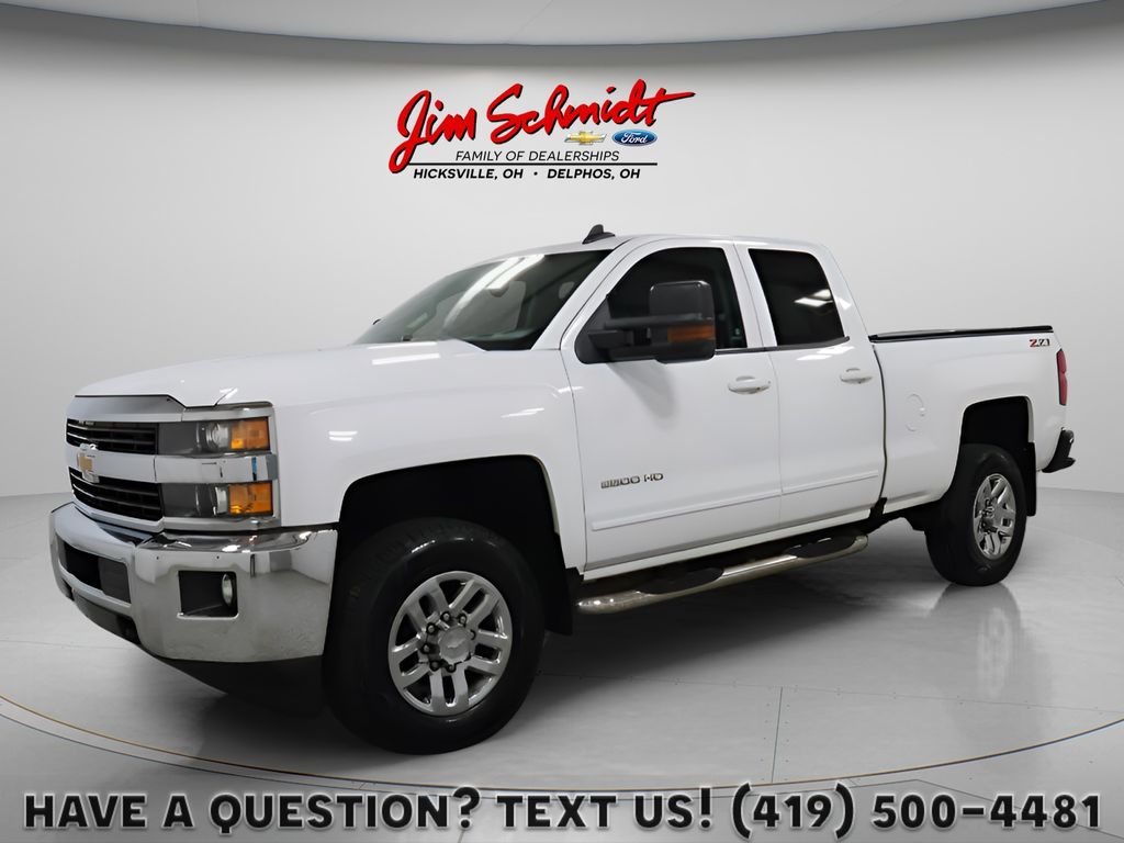 Summit White 2017 Chevrolet Silverado 2500HD Pickup Truck Four-Wheel Drive 6-Speed Automatic Overdrive