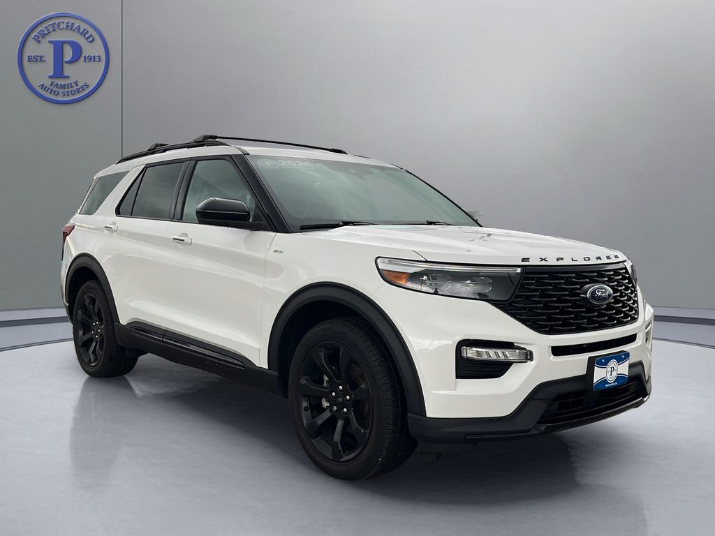White Metallic 2024 Ford Explorer SUV / Crossover All-Wheel Drive Automatic