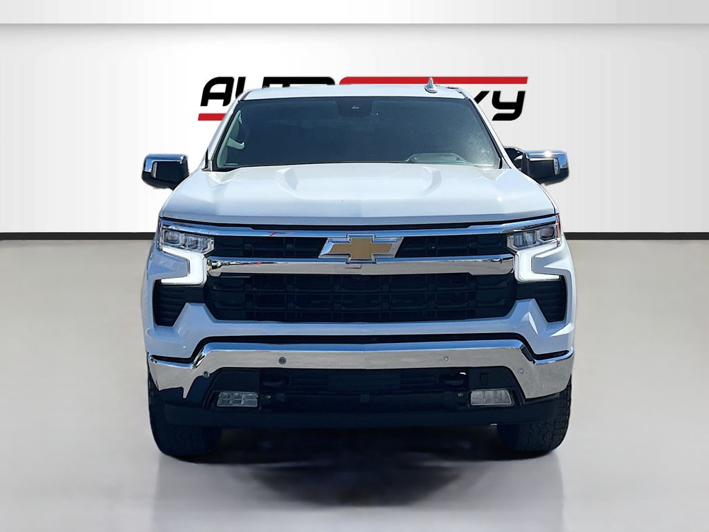 Used 2025 White Chevrolet LTZ image 2