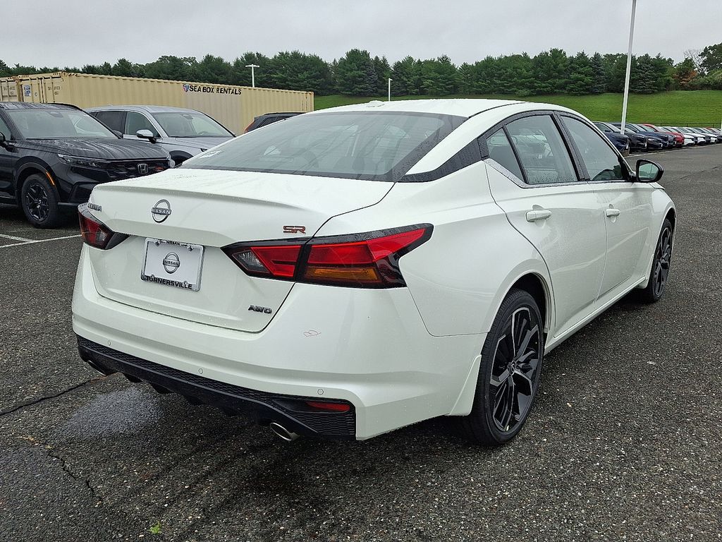 Thumbnail: 2025 Nissan Altima - 4