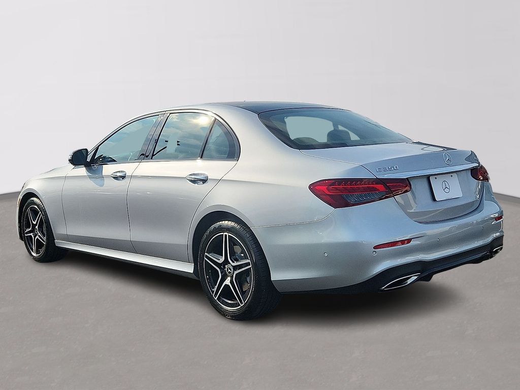 Thumbnail: 2022 Mercedes-Benz E-Class - 6