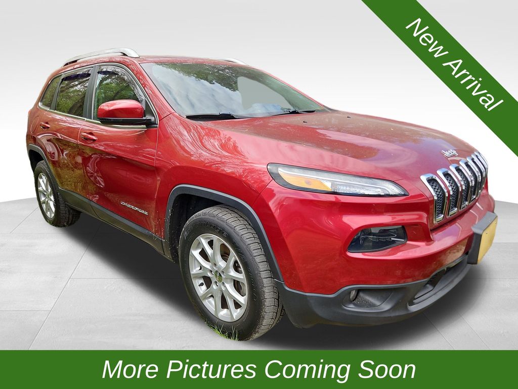 Deep Cherry Red Crystal Pearlcoat 2016 Jeep Cherokee Latitude 4WD SUV / Crossover Four-Wheel Drive 9-Speed Automatic