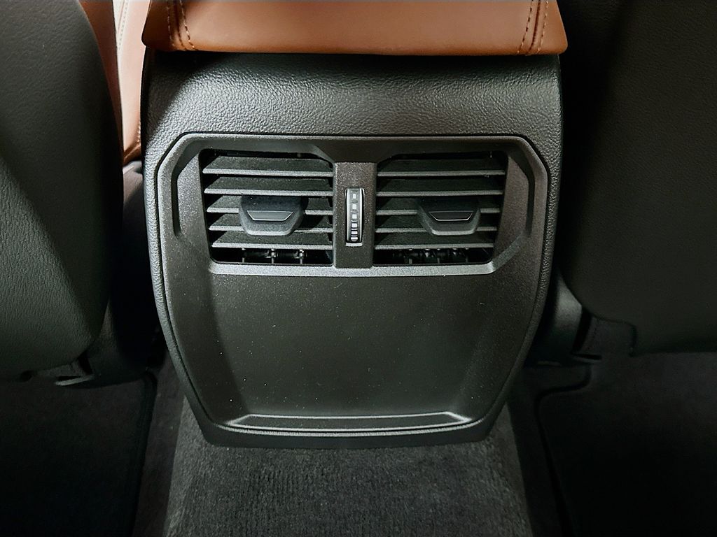 Thumbnail: 2026 BMW M4 - 18