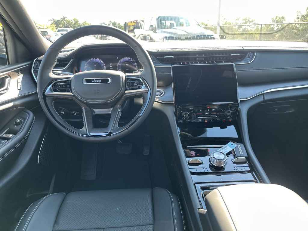 New Car 2025 Jeep Grand Cherokee  Overland For Sale Under $70,000 In Austin, Texas