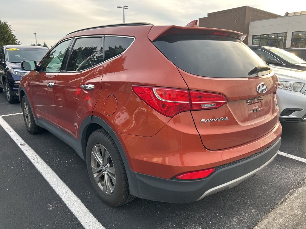 Thumbnail: 2016 Hyundai Santa Fe - 2