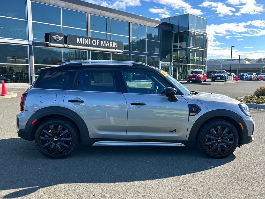 2024 MINI Cooper Countryman Signature 6