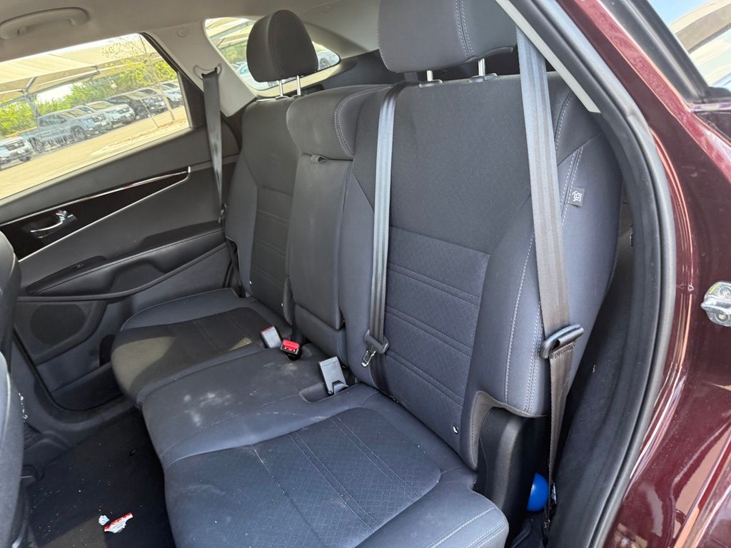 Thumbnail: 2019 Kia Sorento - 22