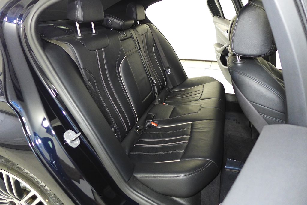 Thumbnail: 2018 BMW 5 Series - 20