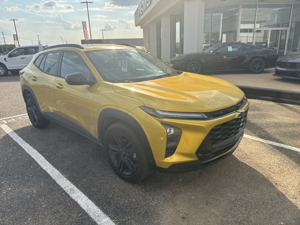 2024 Nitro Yellow Metallic Chevrolet Trax ACTIV FWD SUV