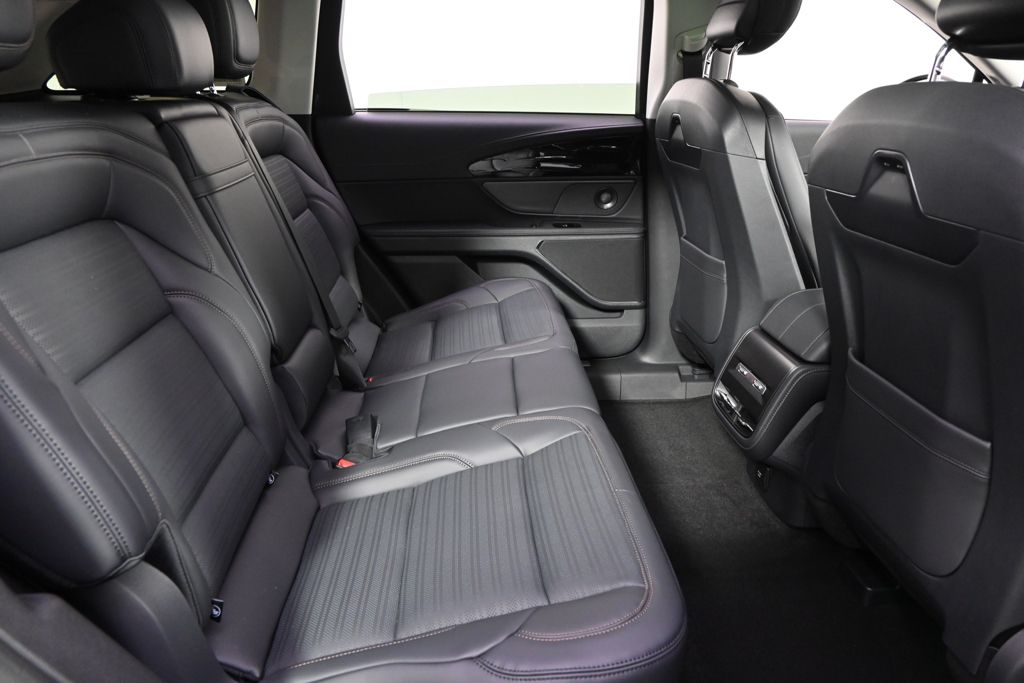 New 2026 Black Lincoln Reserve image 16