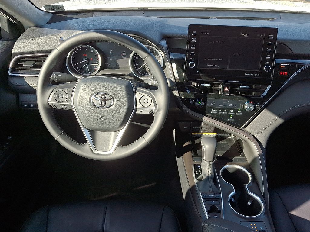 Thumbnail: 2021 Toyota Camry - 12