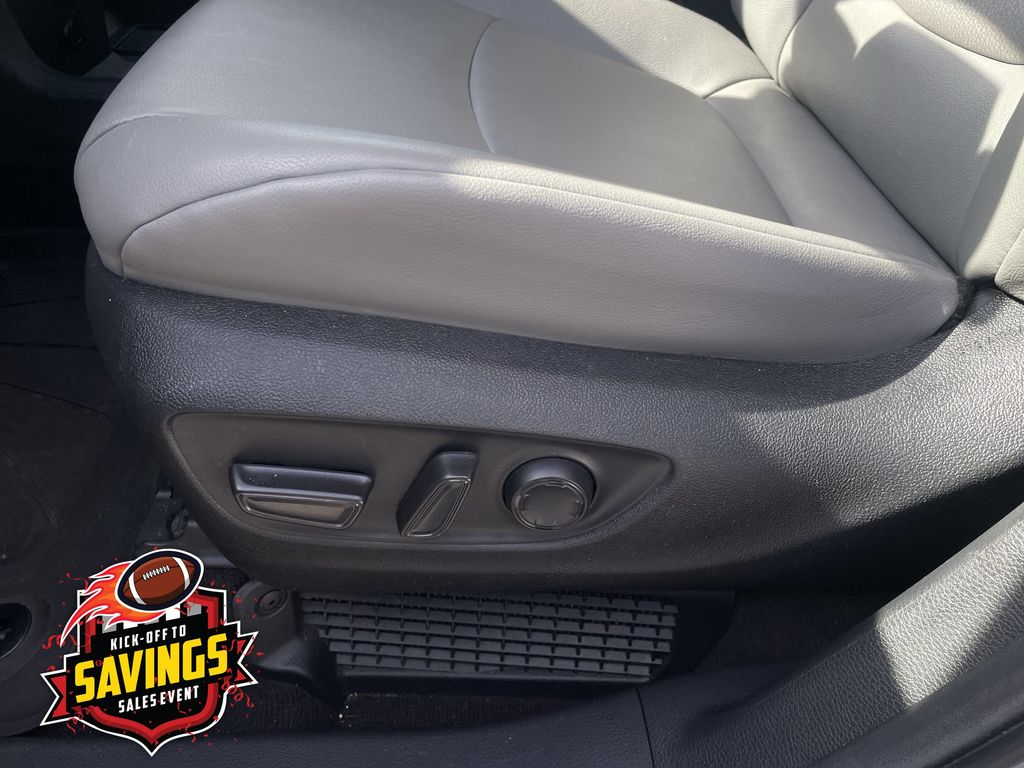 Used 2025 Toyota Sienna Van