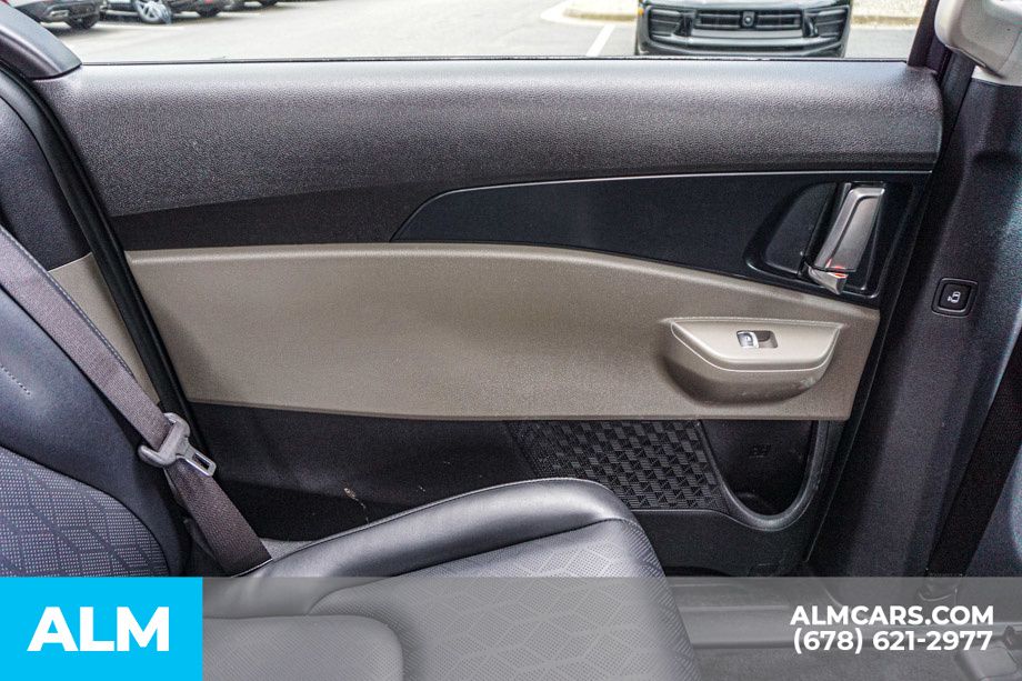 2025 Kia Carnival LXS - Photo 34