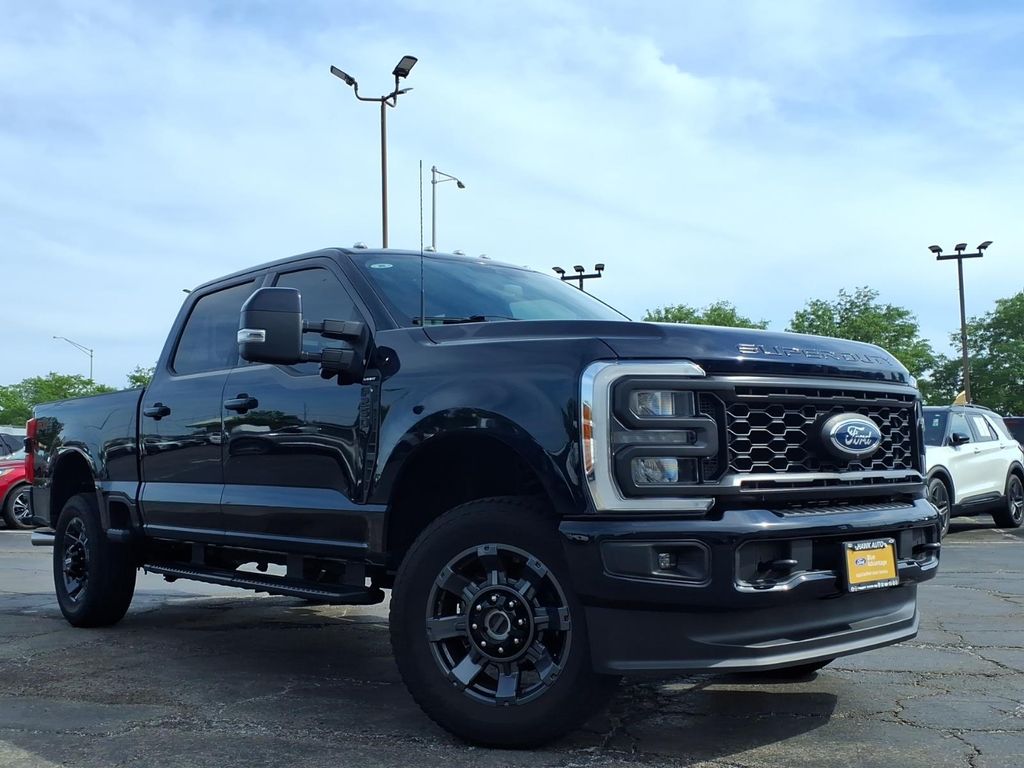 Blue Metallic 2023 Ford F-250 Super Duty Lariat Crew Cab 4WD Pickup Truck Four-Wheel Drive Automatic