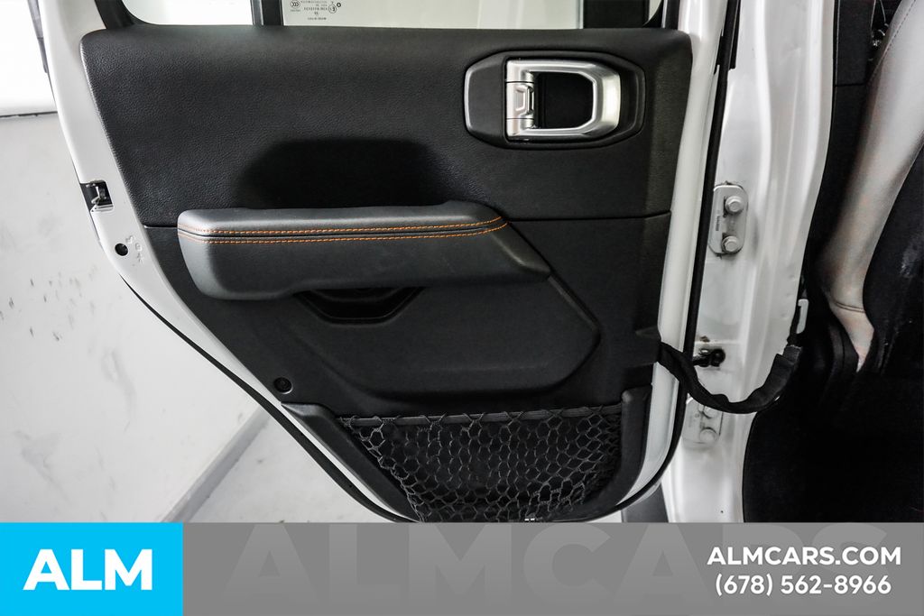 Used 2020 White Jeep Mojave image 47