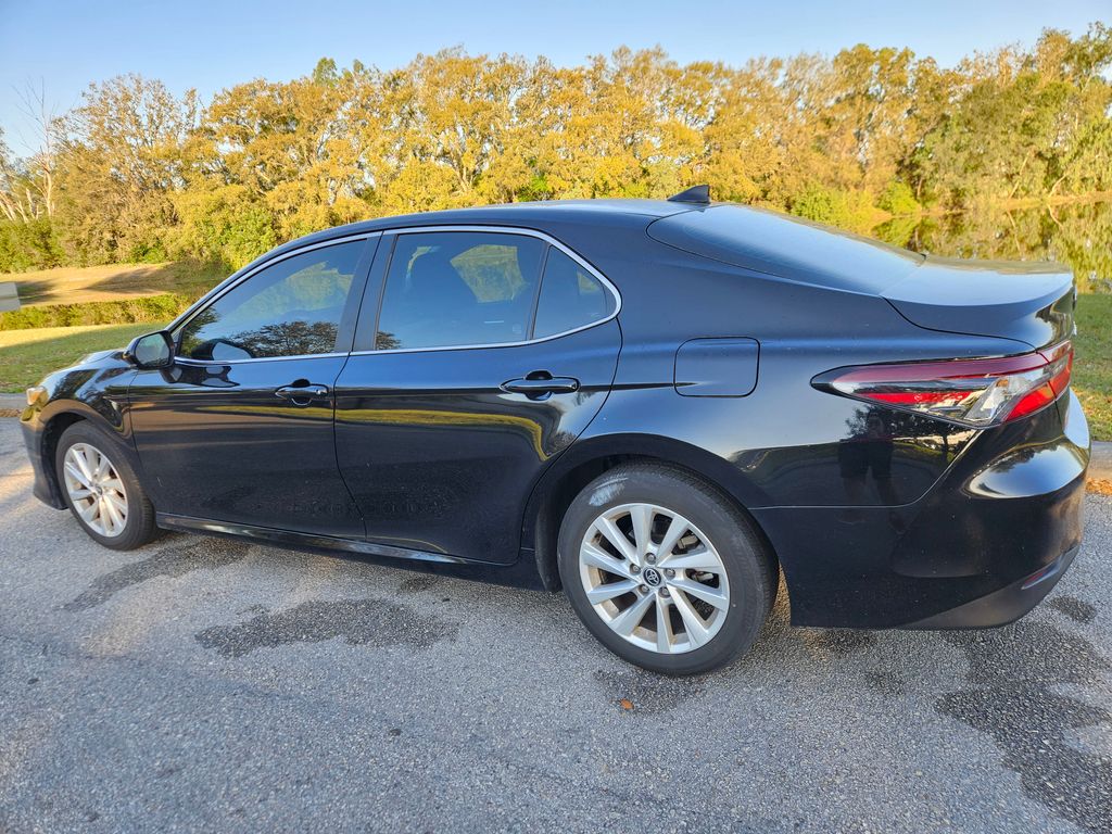 2024 Toyota Camry LE 3