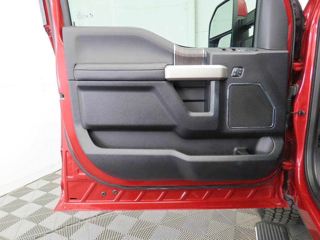 Thumbnail: 2020 Ford Econoline - 23