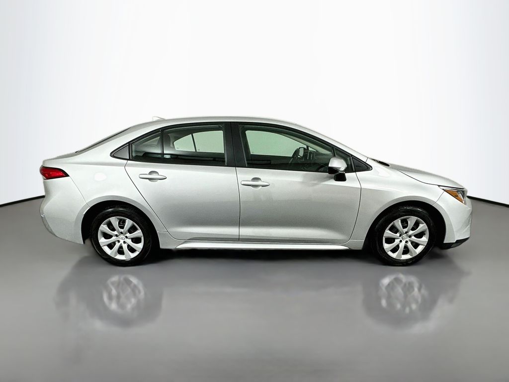 Thumbnail: 2024 Toyota Corolla - 4