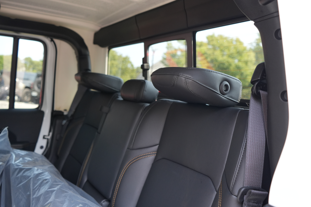 Thumbnail: 2026 Jeep Gladiator - 18