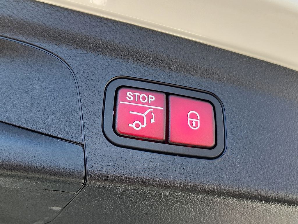 Thumbnail: 2021 Mercedes-Benz GLE - 30