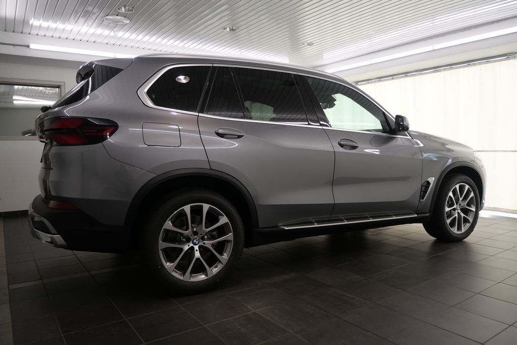 2025 BMW X5 sDrive40i 7