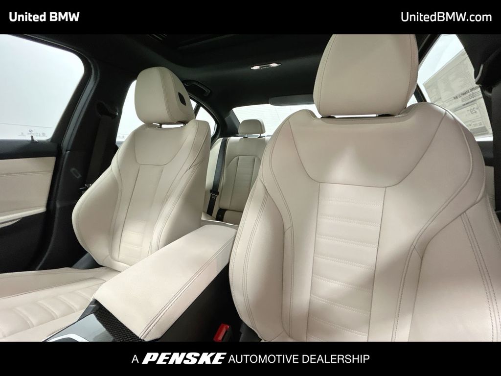 Thumbnail: 2026 BMW 3 Series - 13