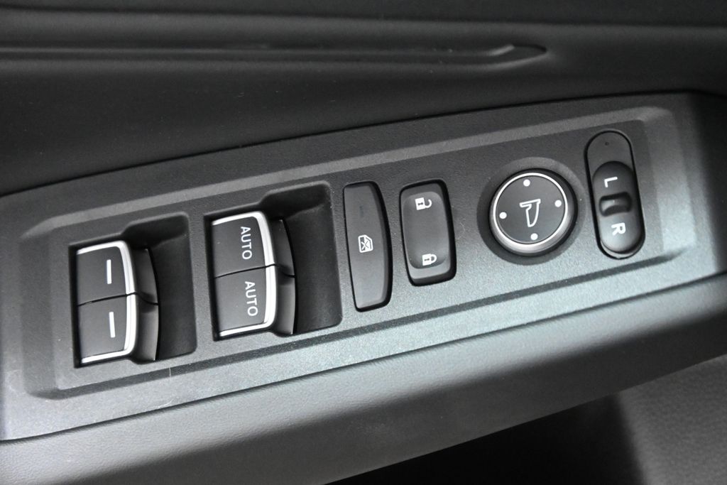 Thumbnail: 2025 Honda Accord - 27