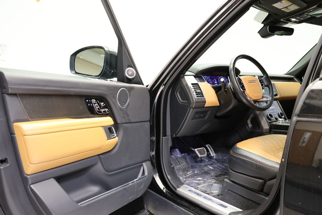 Thumbnail: 2019 Land Rover Range Rover - 29