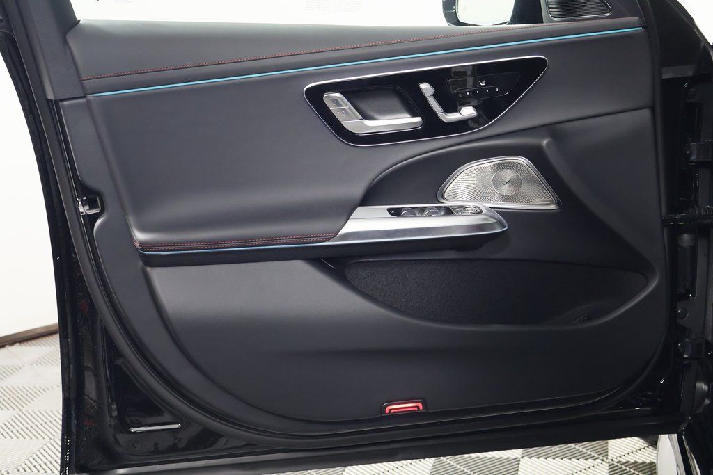 Thumbnail: 2026 Mercedes-Benz E-Class - 7