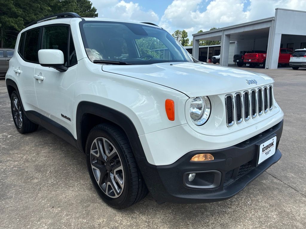 2018 Jeep Renegade Latitude White at Durrett Motor Company