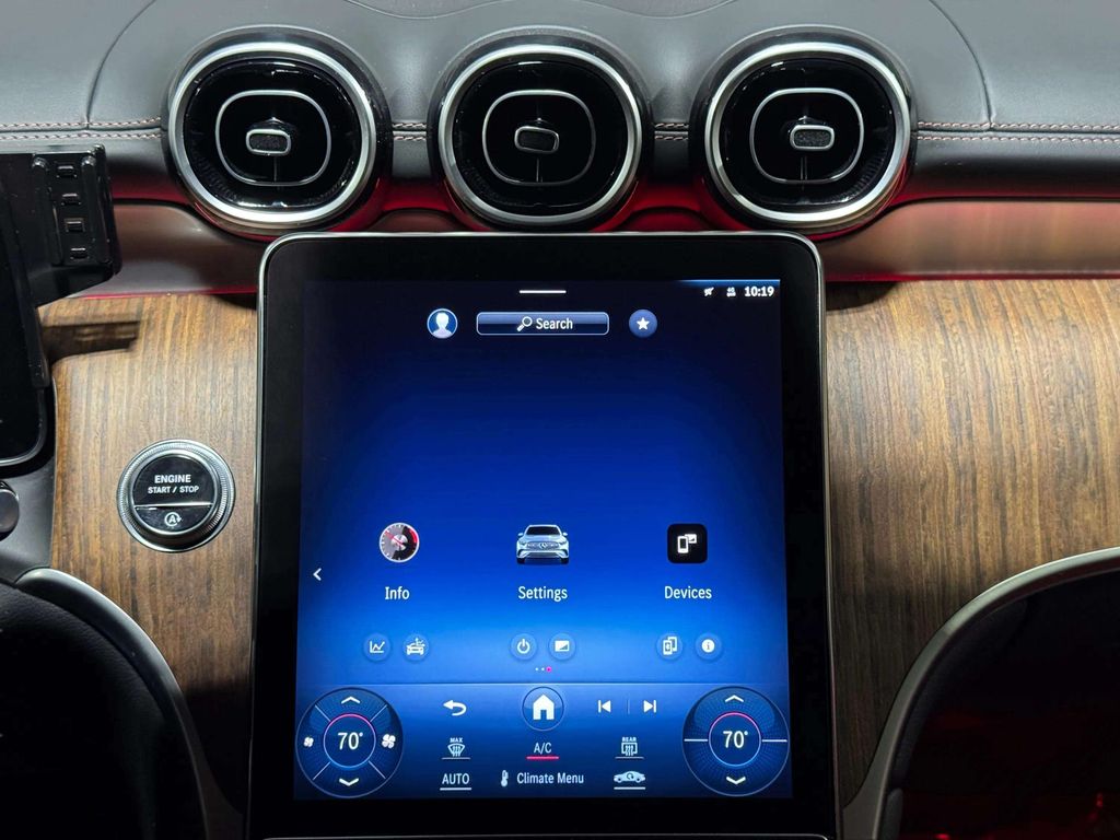 Used 2024 Black Mercedes-Benz GLC 300 image 6