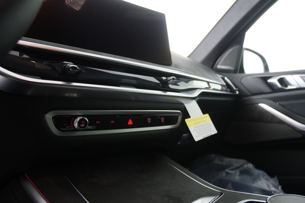 Thumbnail: 2026 BMW X5 - 20