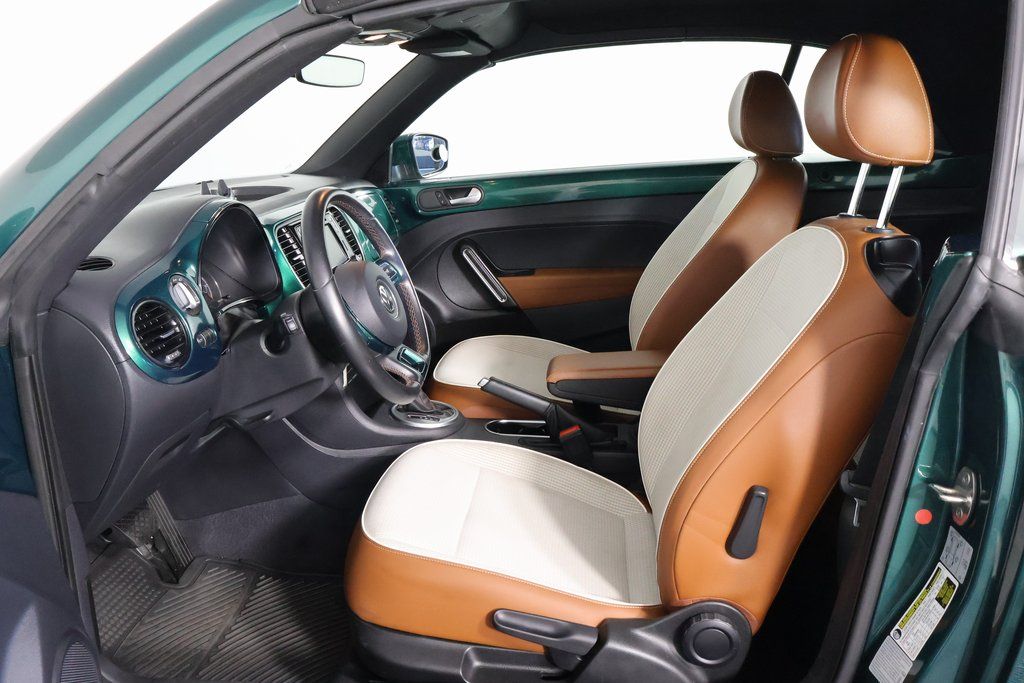 Thumbnail: 2017 Volkswagen Beetle - 10