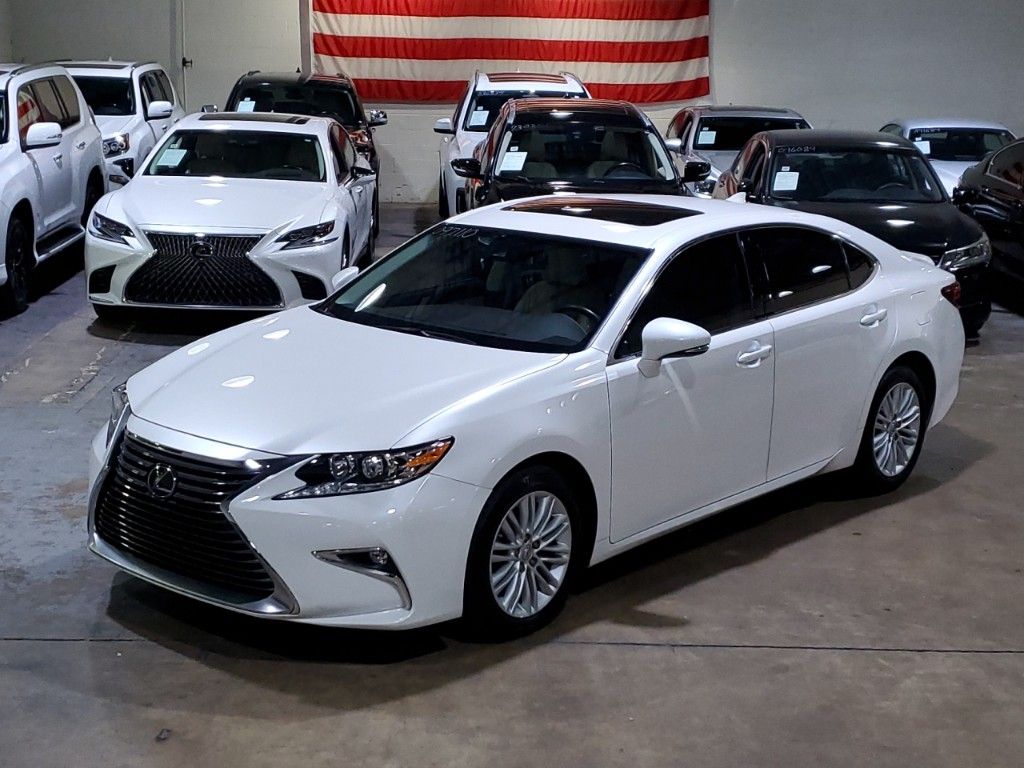 2018 Lexus ES 350 36