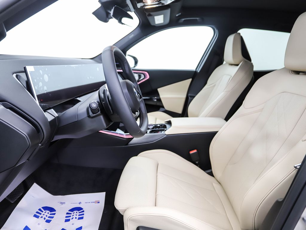 Thumbnail: 2026 BMW X3 - 11