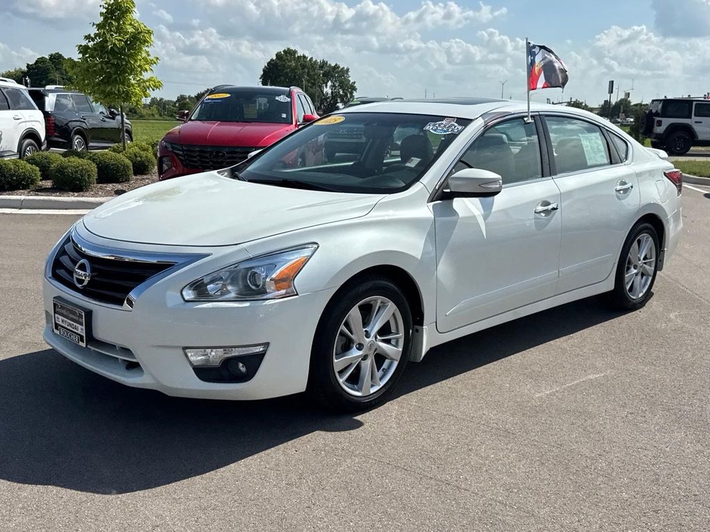 Pearl White 2015 Nissan Altima Sedan Front-Wheel Drive Continuously Variable Transmission