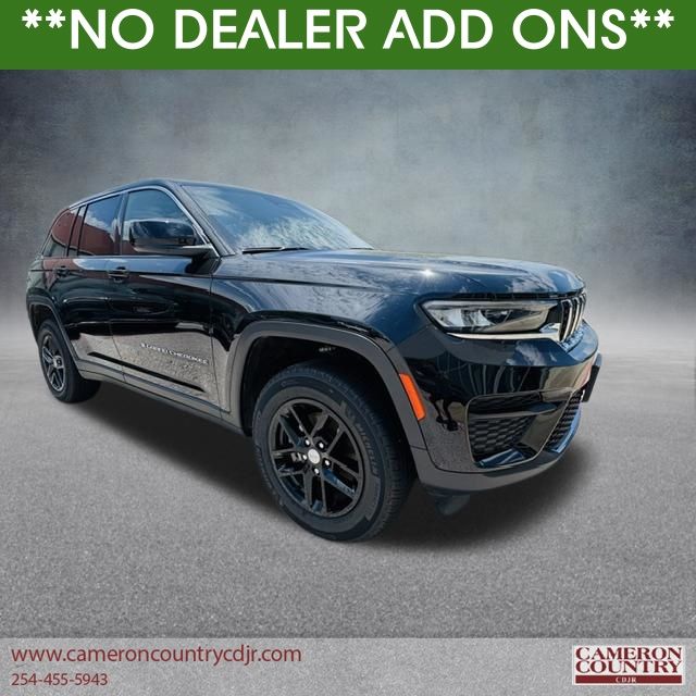 Diamond Black Crystal Pearlcoat 2025 Jeep Grand Cherokee SUV / Crossover Four-Wheel Drive 8-Speed Automatic