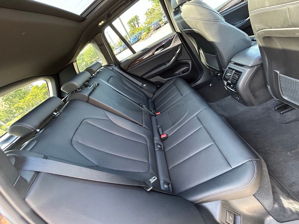 Used 2024 Dark Graphite Metallic BMW sDrive30i image 57