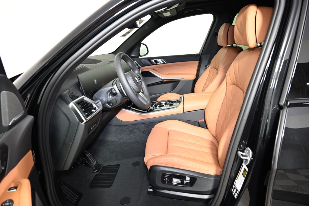 Thumbnail: 2026 BMW X5 - 14