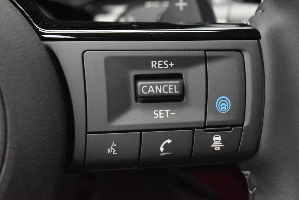 Thumbnail: 2025 Nissan Pathfinder - 18