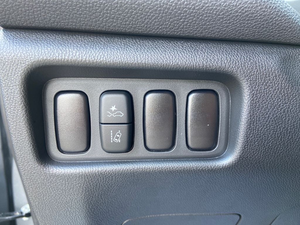 2026 Mitsubishi Outlander Sport 2.0 ES Red at Auto Express Mitsubishi