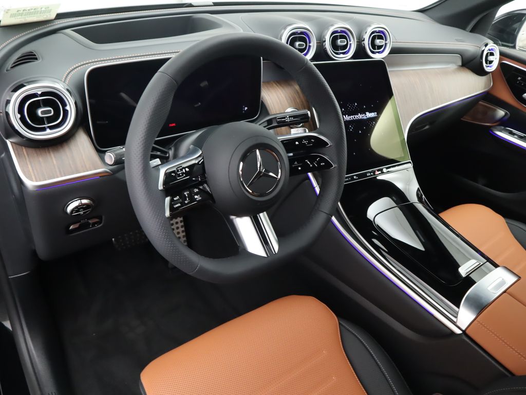 Thumbnail: 2025 Mercedes-Benz GLC - 9