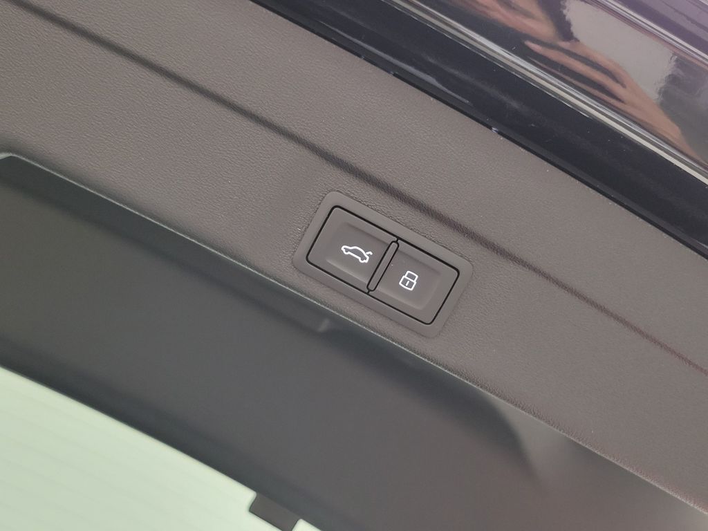 Thumbnail: 2025 Audi A5 - 9