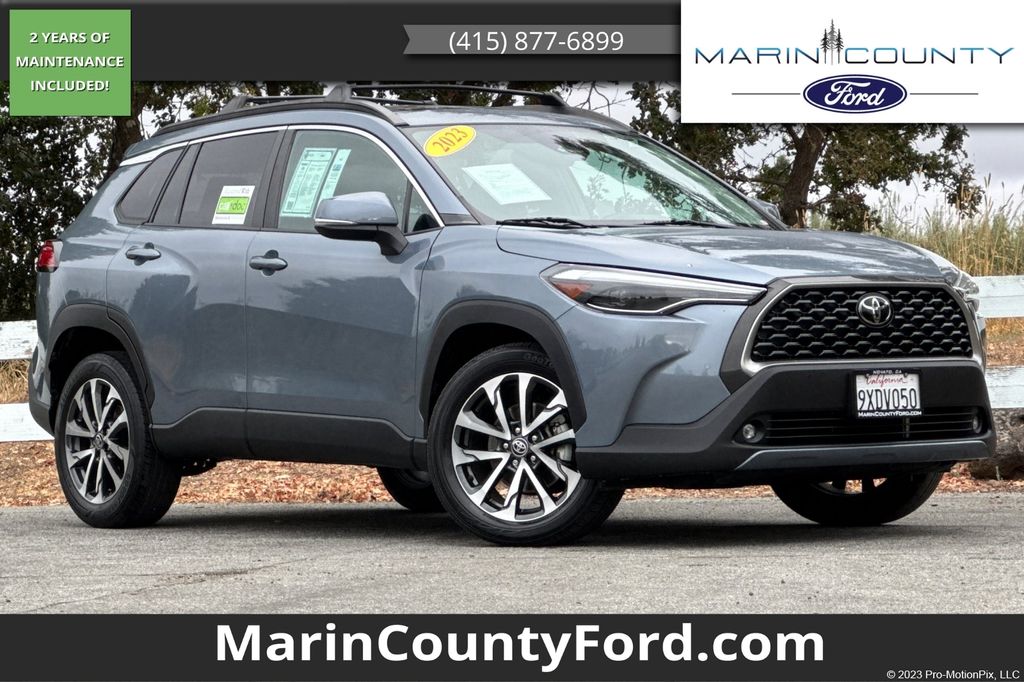 2023 Toyota Corolla Cross XLE