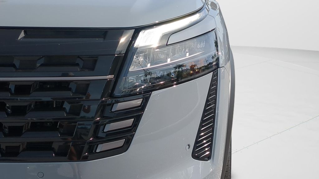 New 2026 Boulder Gray Pearl Nissan Platinum image 26